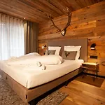 Nova Gosta Montafon Neu By Pferd Auf Wolke アパート