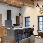 Nova Gosta Montafon Neu By Pferd Auf Wolke アパート ガシュルン