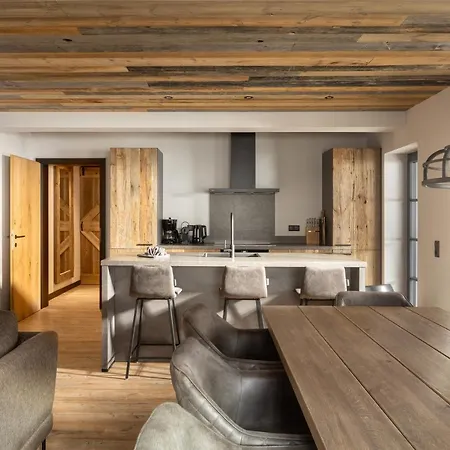 Nova Gosta Montafon Neu By Pferd Auf Wolke Gaschurn